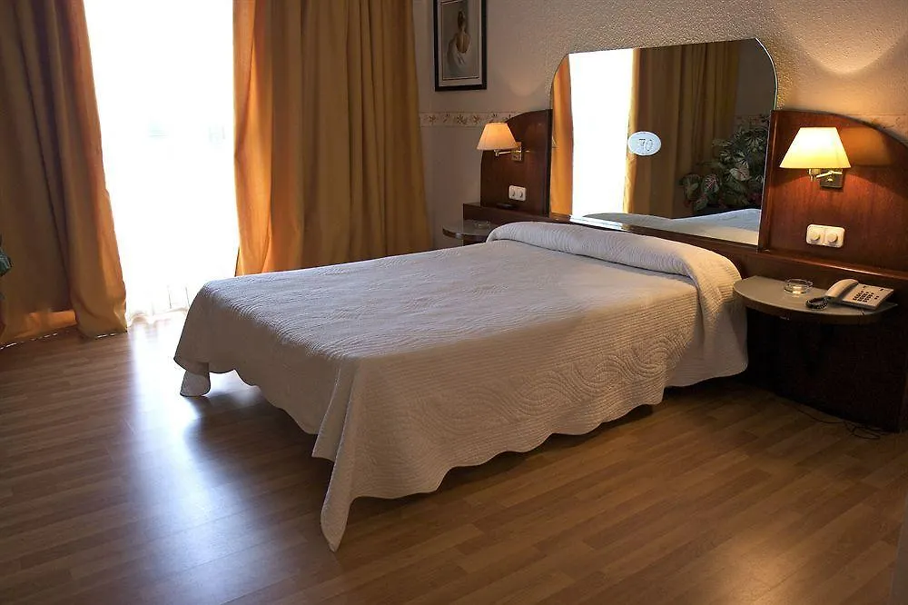 Apartamentos Ao 430 Barcelona 3*,  Španělsko