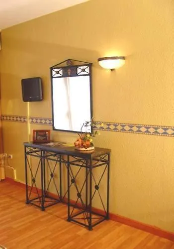 Apartamentos Ao 430 Barcelona Hotel