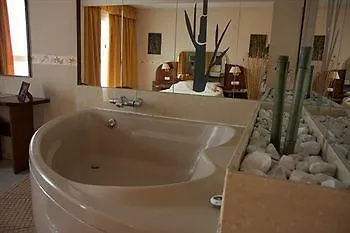 Apartamentos Ao 430 Barcelona Hotel